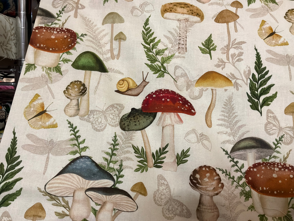 MUSHROOMS KATE WARD THACKER SPRINGS CREATIVE SPR81312-A62028 HALF YARD