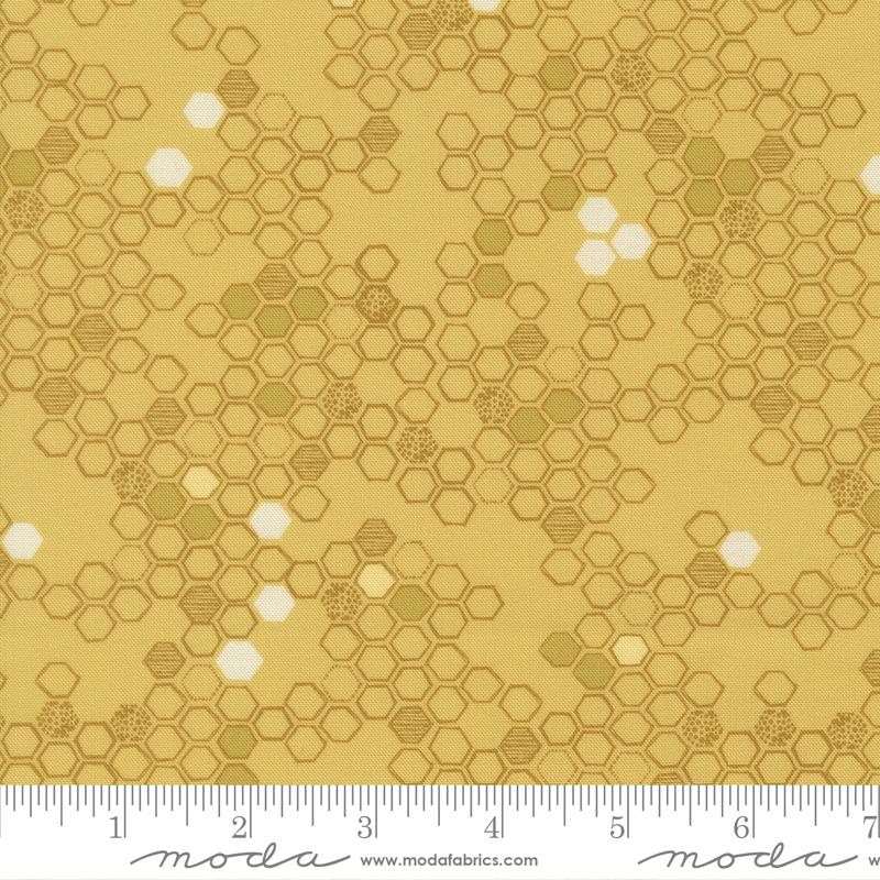 Pollinators Honey 48815 13 MODA Half Yard