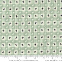 GOBBLIN GREEN OWL O WEEN URBAN CHIKS MODA FABRICS 31194-15 HALF YARD