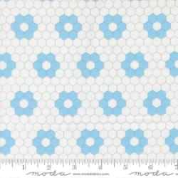 A Cat Named Stitch Cream Sky 55343 22 Moda Half Yard