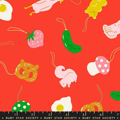 Merry Happy Find The Pickle Christmas Novelty Ornaments Kitsch Ruby Star Metal Lollipop MODA RS3097 12M HALF YARD