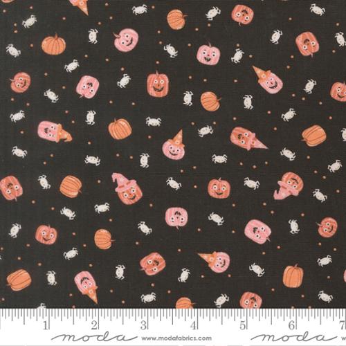 Purrs and Boos Friendly Pumpkin and Spiders Black Cat 39064 16 Elena Amo Moda Half Yard