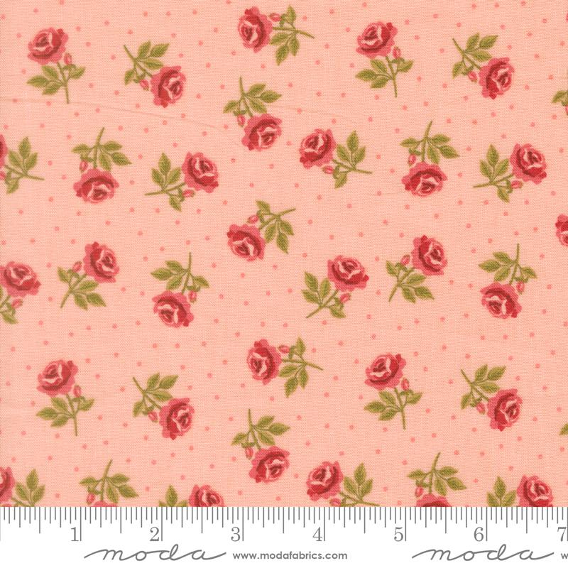 Je Taime Blush 20995 12 Roses Are Red Moda Half Yard