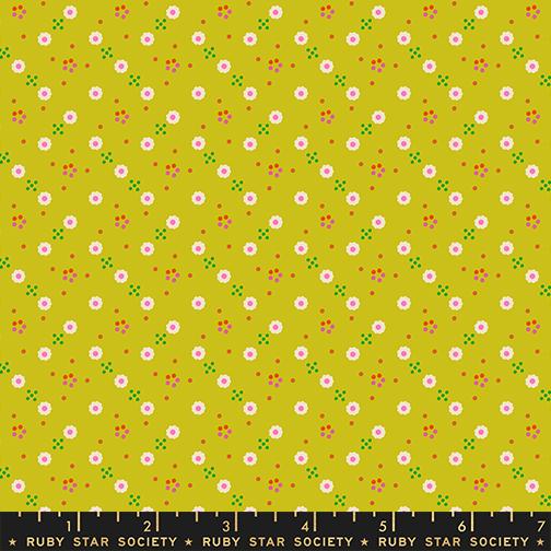 1 800 Calico Bandana Ditsy Blender Ruby Star Pistachio MODA RS4170 13 HALF YARD