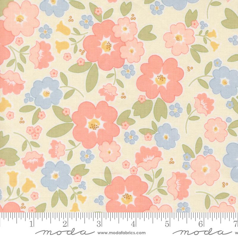 Handmade Sweetness 31790 11 Porcelain Vintage Blooms Moda Half Yard