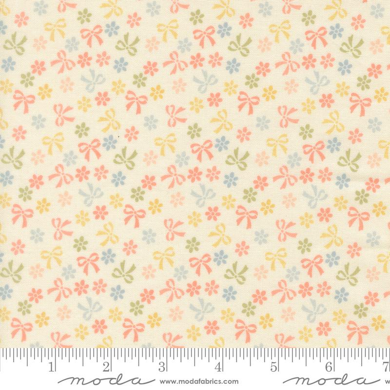 Handmade Sweetness Porcelain 31793 11 Bows Daisies Moda Half Yard