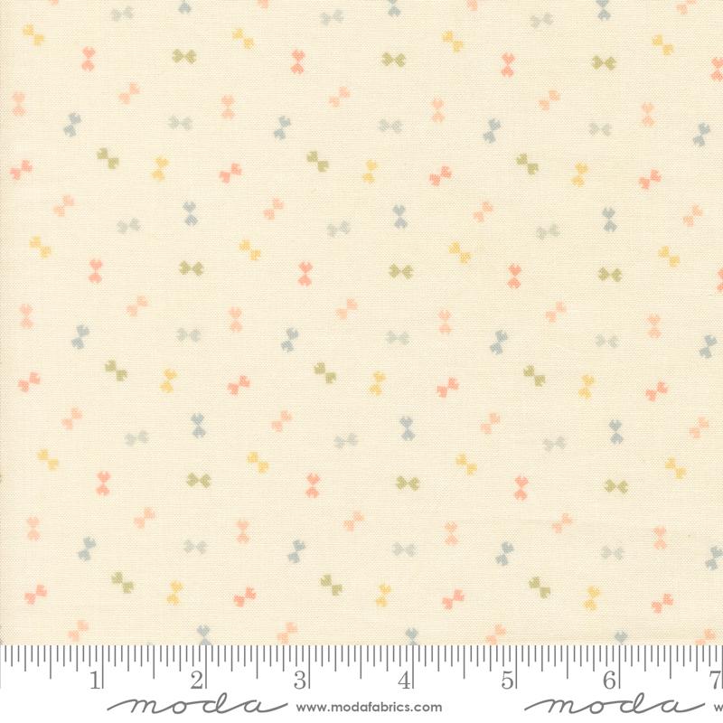 Handmade Sweetness 31795 11 Porcelain Confetti Blenders Moda Half Yard