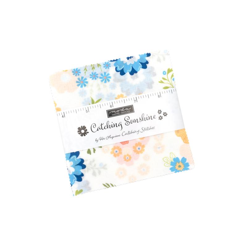 Catching Sunshine 47020PP Charm Pack Moda 42 Pcs