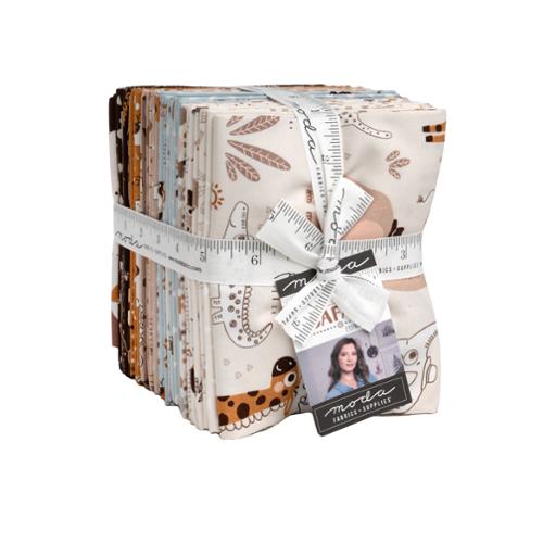 Wildly Cute Safari 30 Fat Quarter Bundle 39080AB Elena Amo Moda