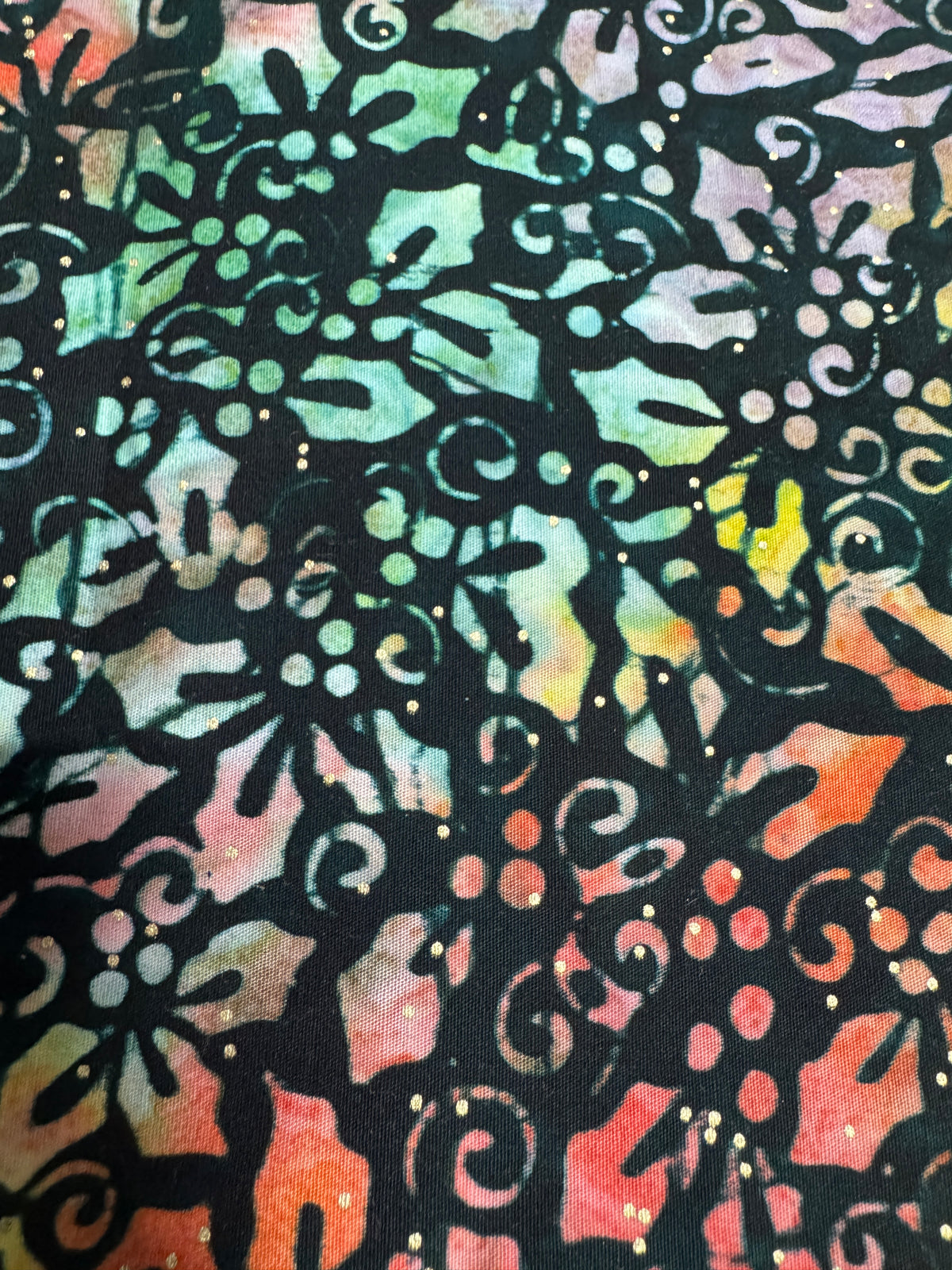 3yd Joyful Holiday Batik Metallic Robert Kaufman AMDM 22642 238 GARDEN 229Y