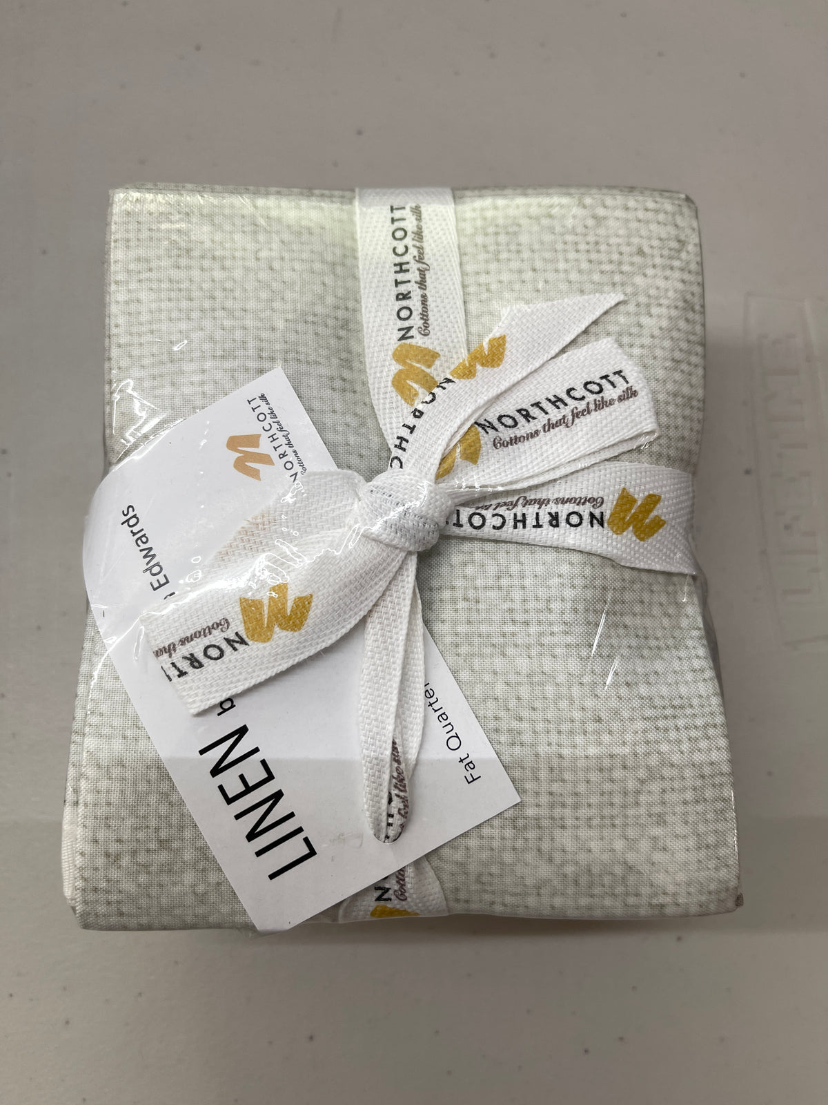 Linen "Look" 16 Fat Quarter Bundle Northcott Deborah Edwards FQLINEN16-10