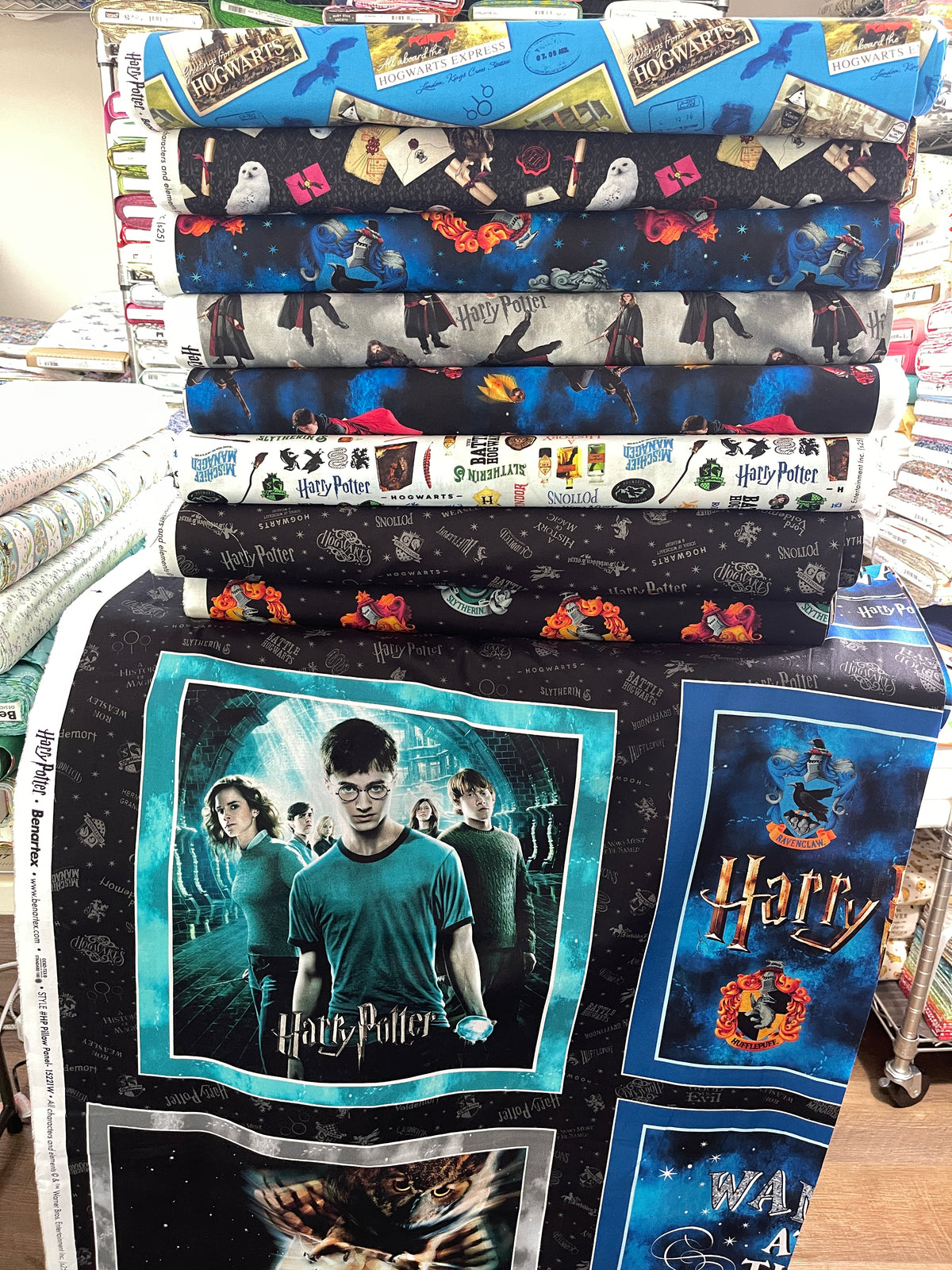 8 Fat Quarter Bundle - Harry Potter Benartex 66m