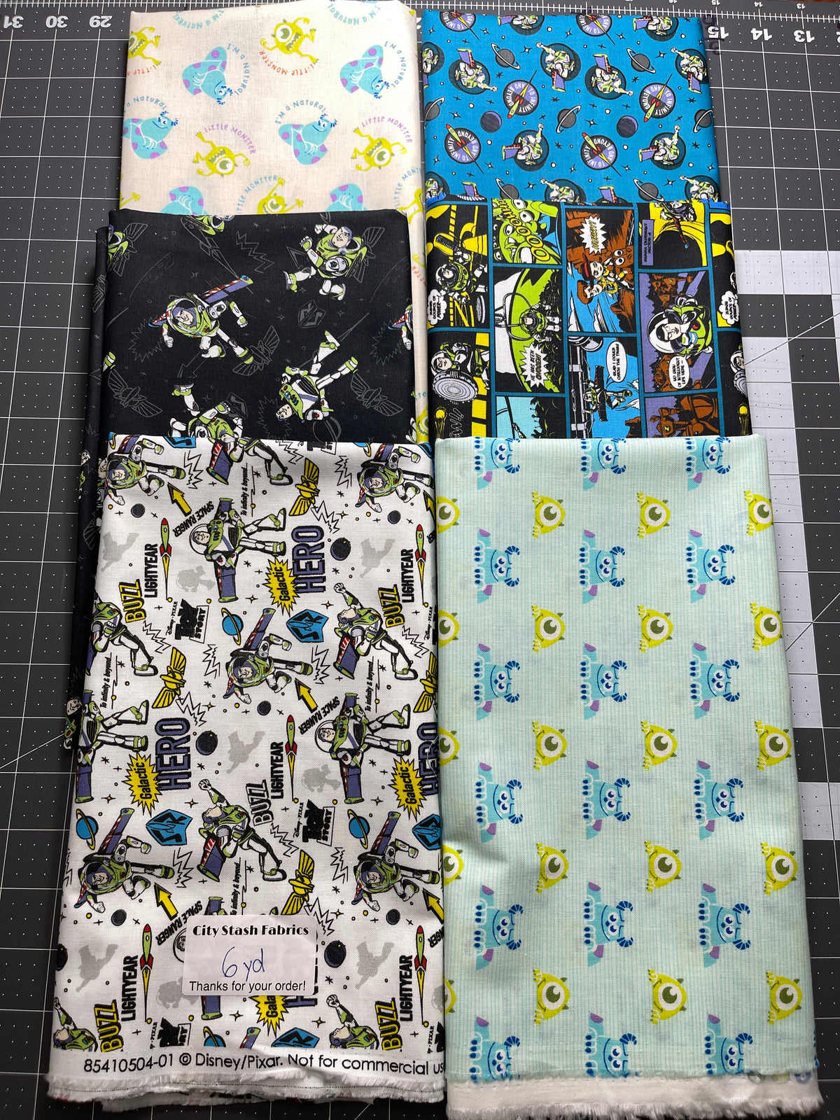 6 Yard Toy Story Bundel Camelot Fabrics 133Y
