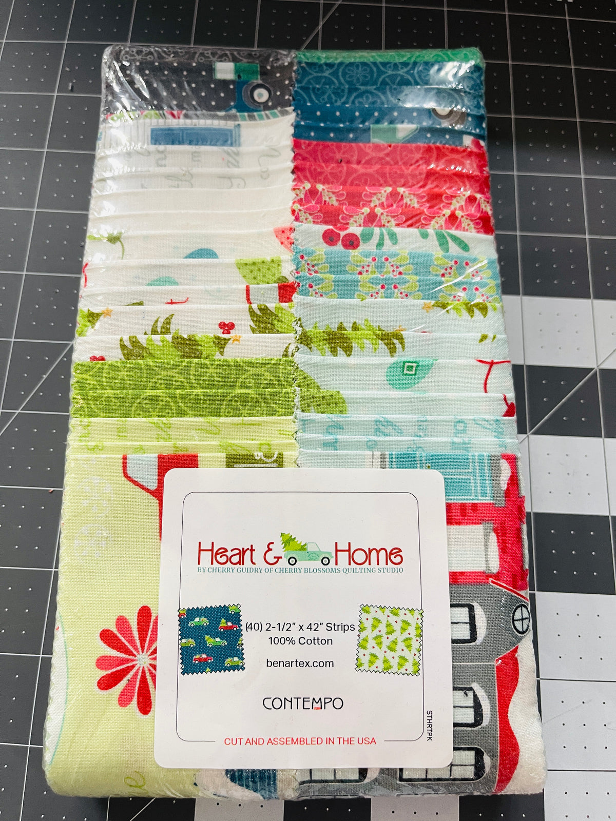 Heart & Home 2.5" Strips Contempo STHRTPK Benartex