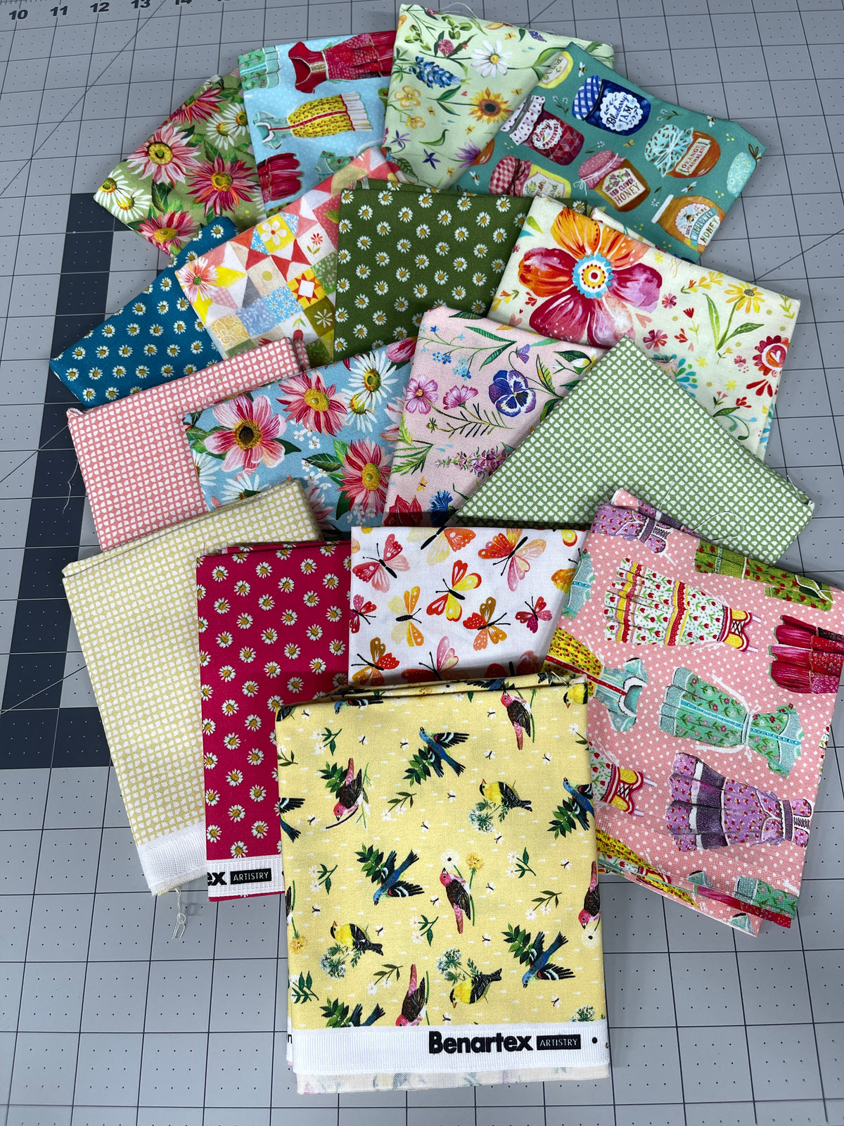 17 Fat Quarter Bundle Prairie Heart Katie Daisy Benartex 216Q