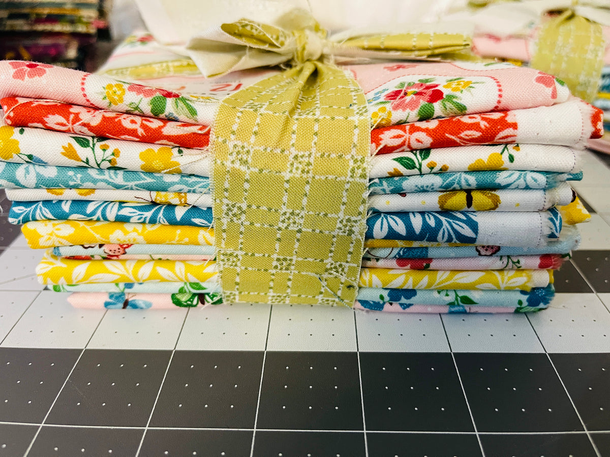 12 Fat Quarter Bundle Matilda Terri Henson Poppie Cotton 240Q