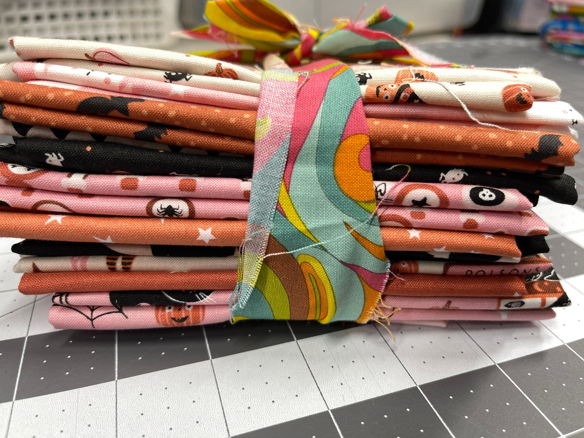12 Fat Quarter Bundle Purrs & Boos Elana Amos Moda 248Q