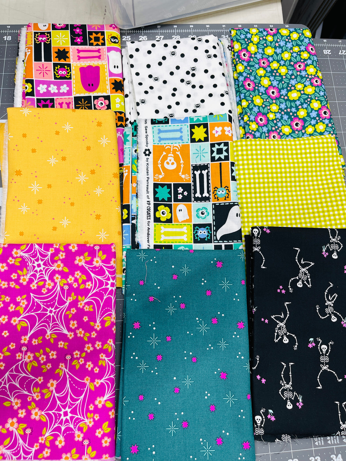 9 Yard Bundle Ghostly Garden KP Creates Andover 253Y