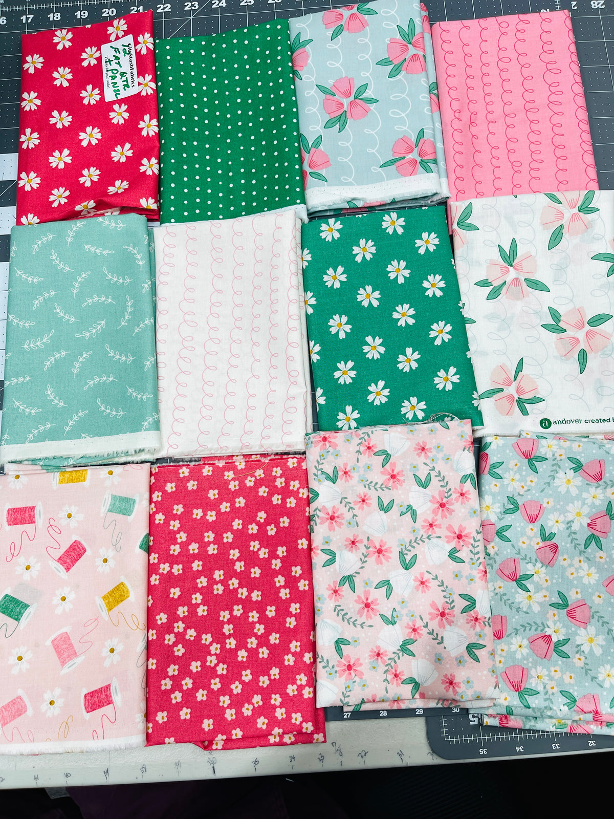 12 Fat Quarter + Panel Bloom & Sew Amy Latta Andover 254Q