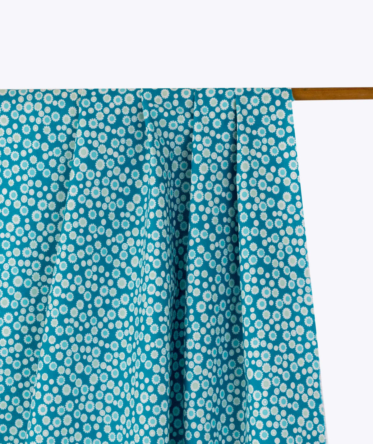 Boheme Azure 235 Poplin Petit Pan Half Yard