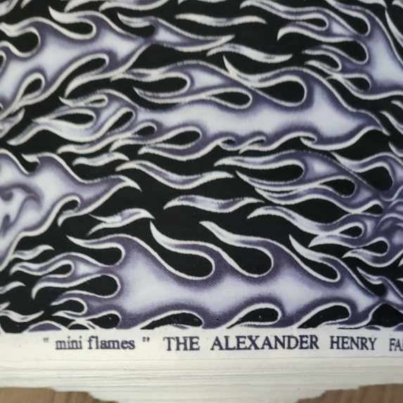 Mini Flames - the Alexander Henry Fabrics Collection 2003 - BLACK