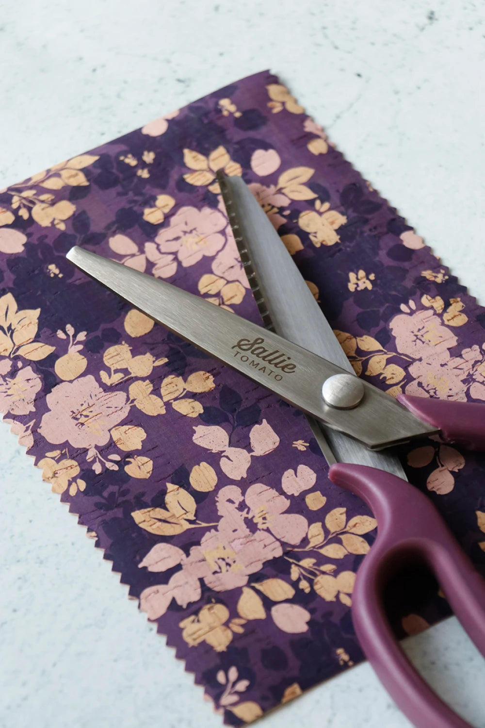 Sallie Tomato Pinking Shears STS349