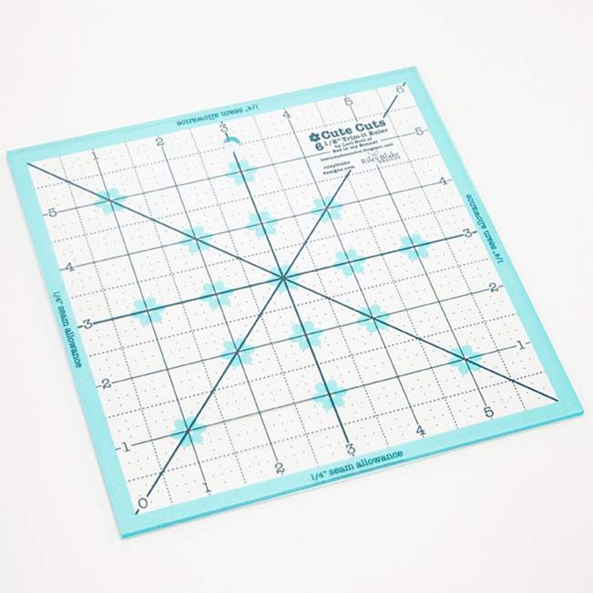Lori Holt Cute Cuts™ Trim-it™ Ruler 6 1/2" x 6 1/2" Riley Blake Designs STTI-5528