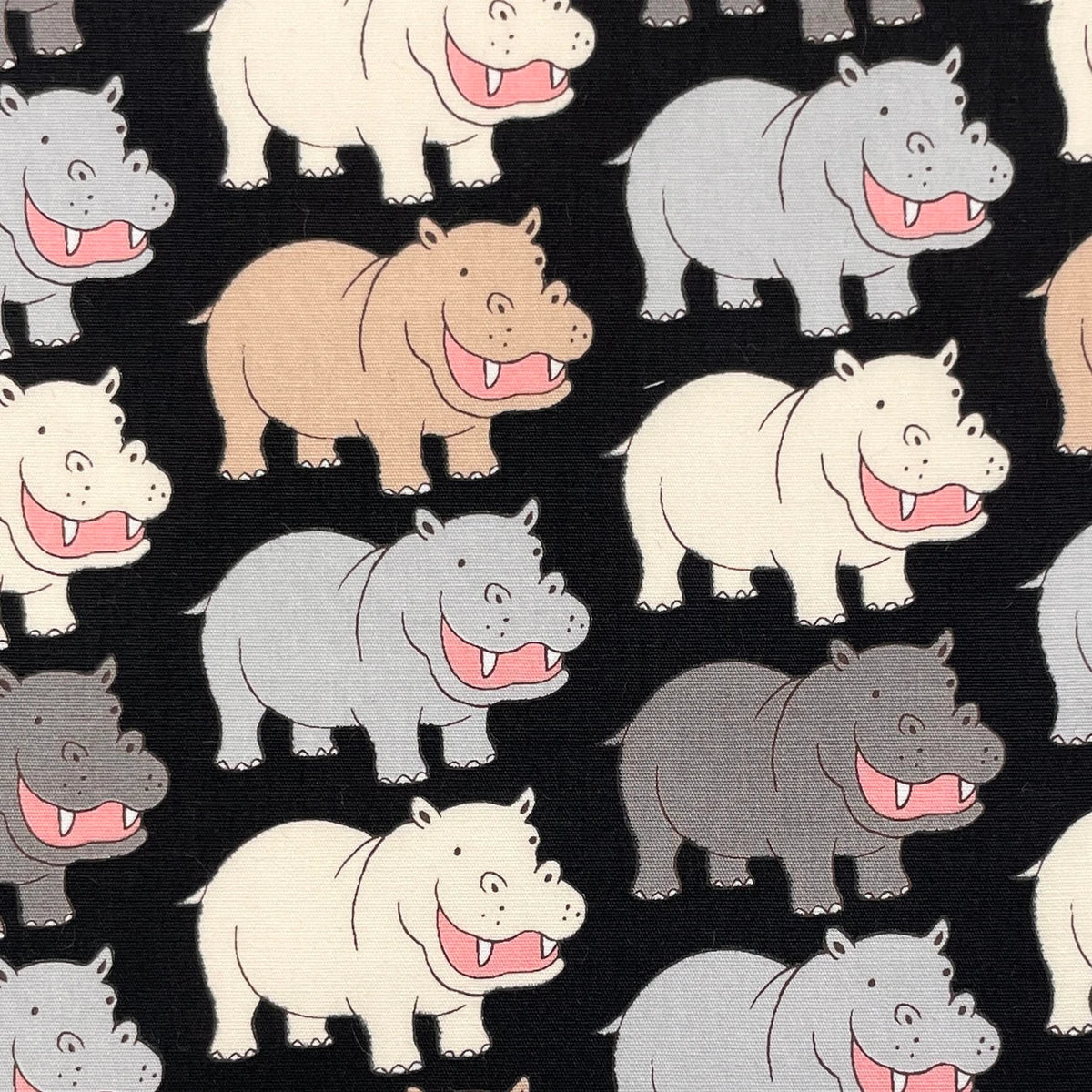 Hippo Black SVBB850620Z-1-5 Sevenberry Robert Kaufman Half Yard