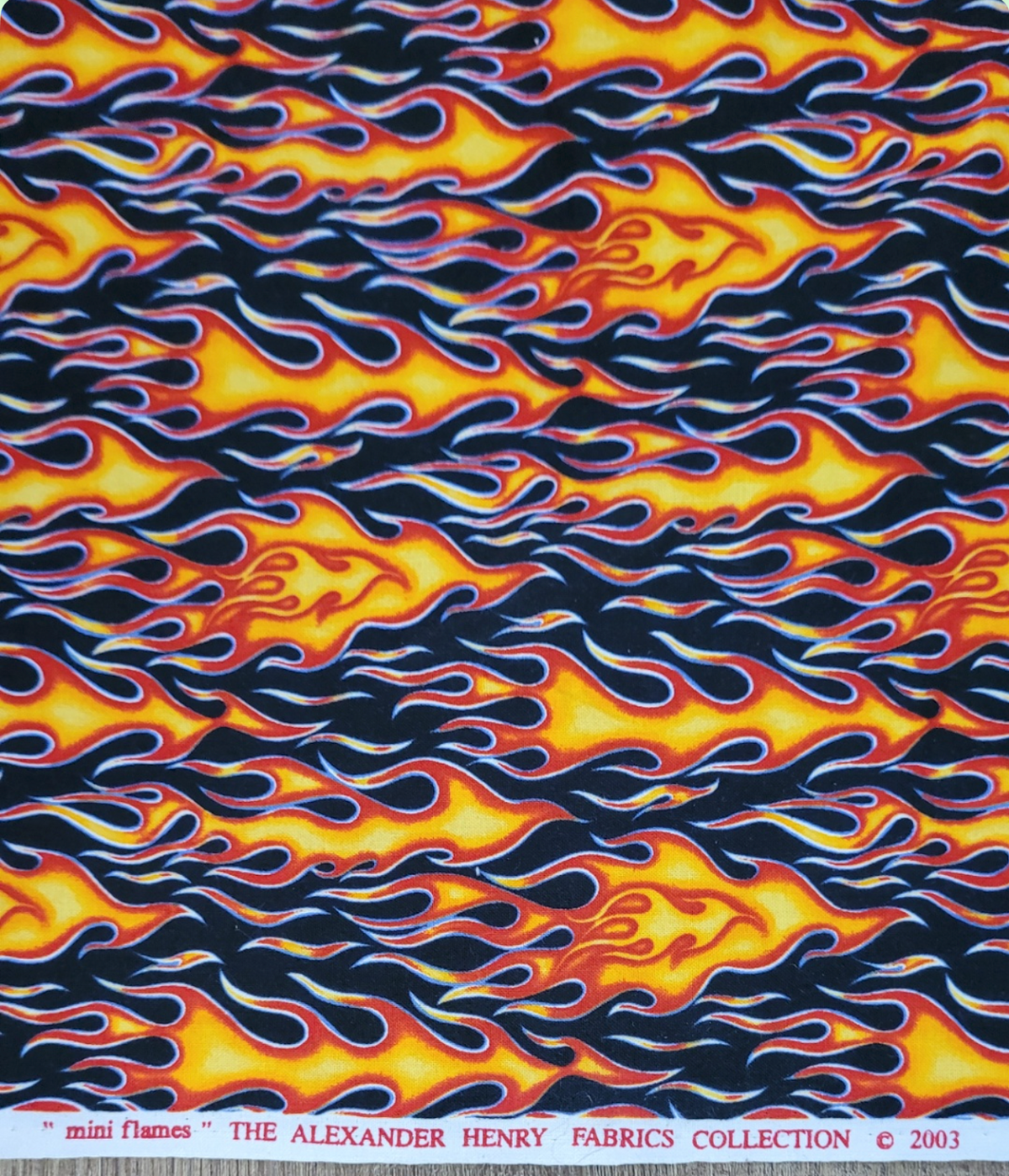 Mini Flames - the Alexander Henry Fabrics Collection 2003 - ORANGE