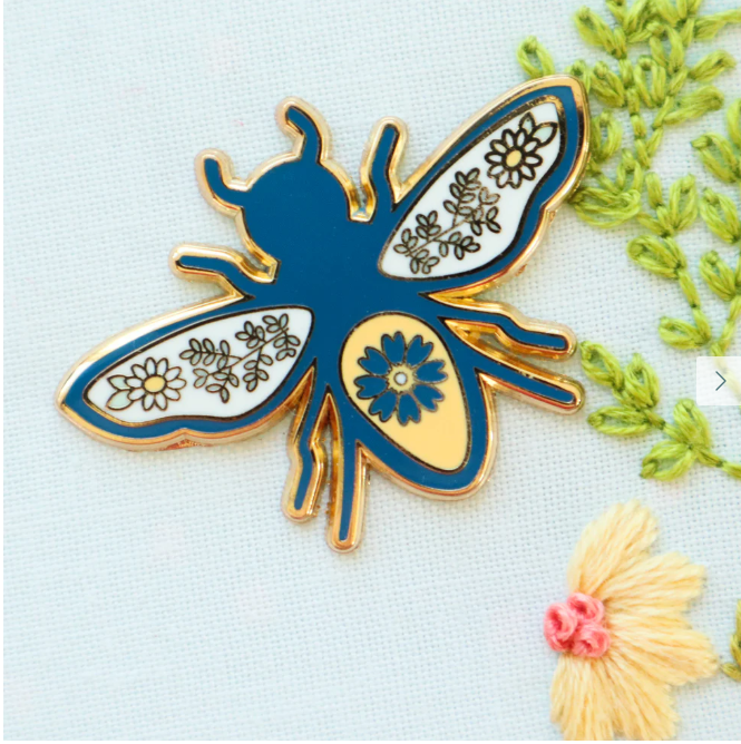 Sweet Bee Magnetic Needle Minder Beverly McCullough Flamingo Toes