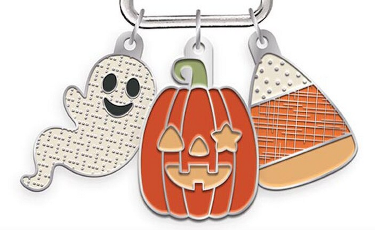 Lori Holt FG­-54026 Enamel Happy Charm™ Treats