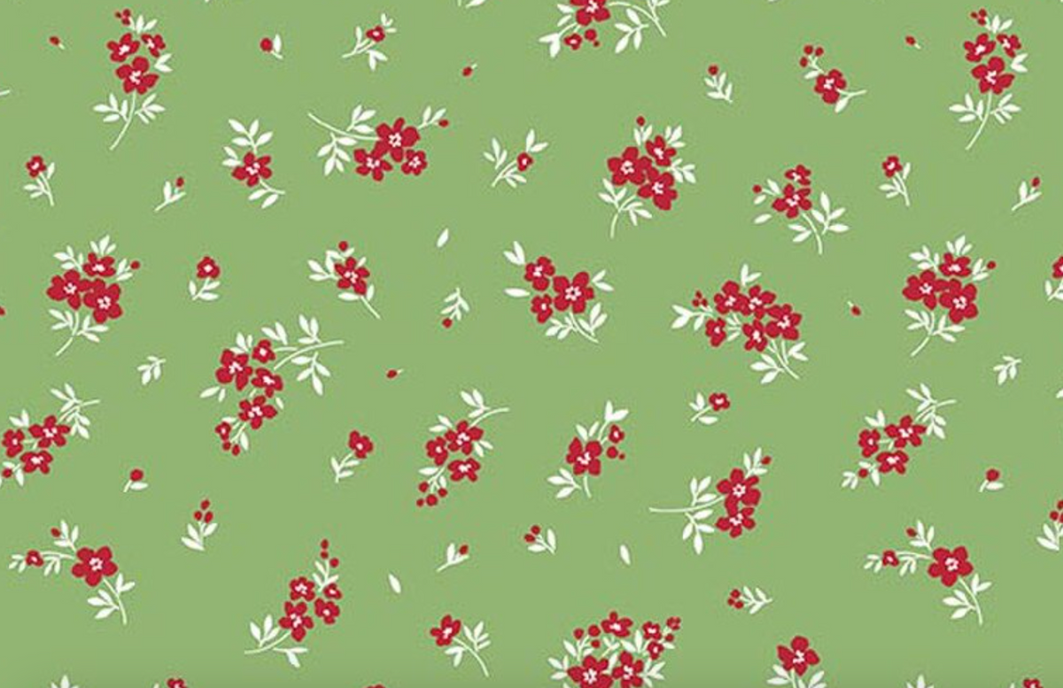 Little Ladybug C18033­-GREEN Mini Flowers Riley Blake Half Yard