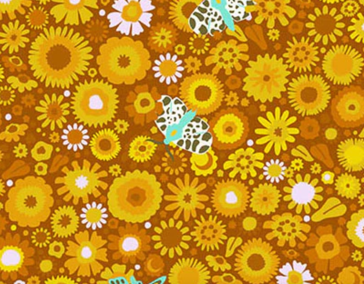 Camp Kitschy Lala A-1715-Y Daisy Field Marigold Alison Glass Andover Half Yard