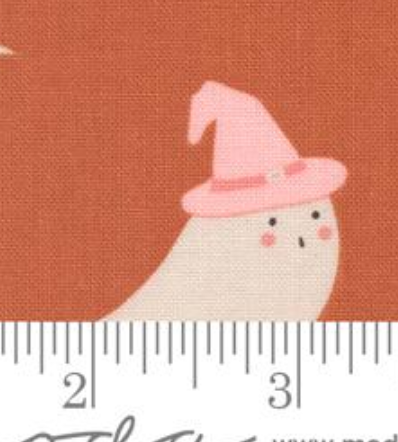 Purrs and Boos Ghost Spice 39061 15 Elena Amo Moda Half Yard
