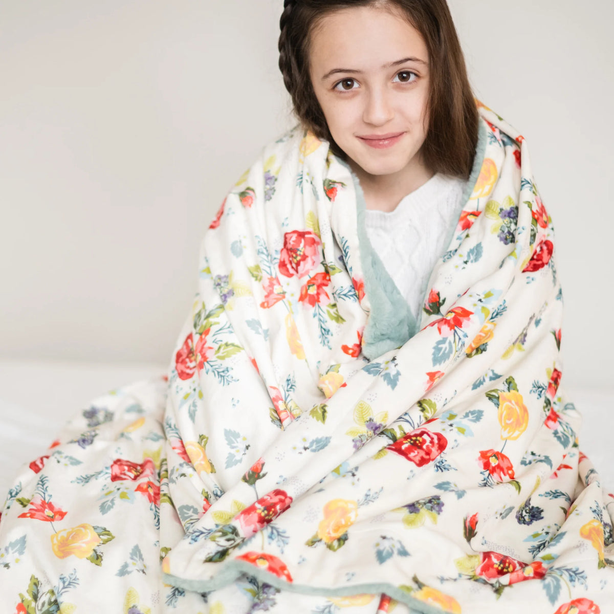 Bellissimo Gardens 60" x 72" Minky Throw Blanket Dreamy Blankets