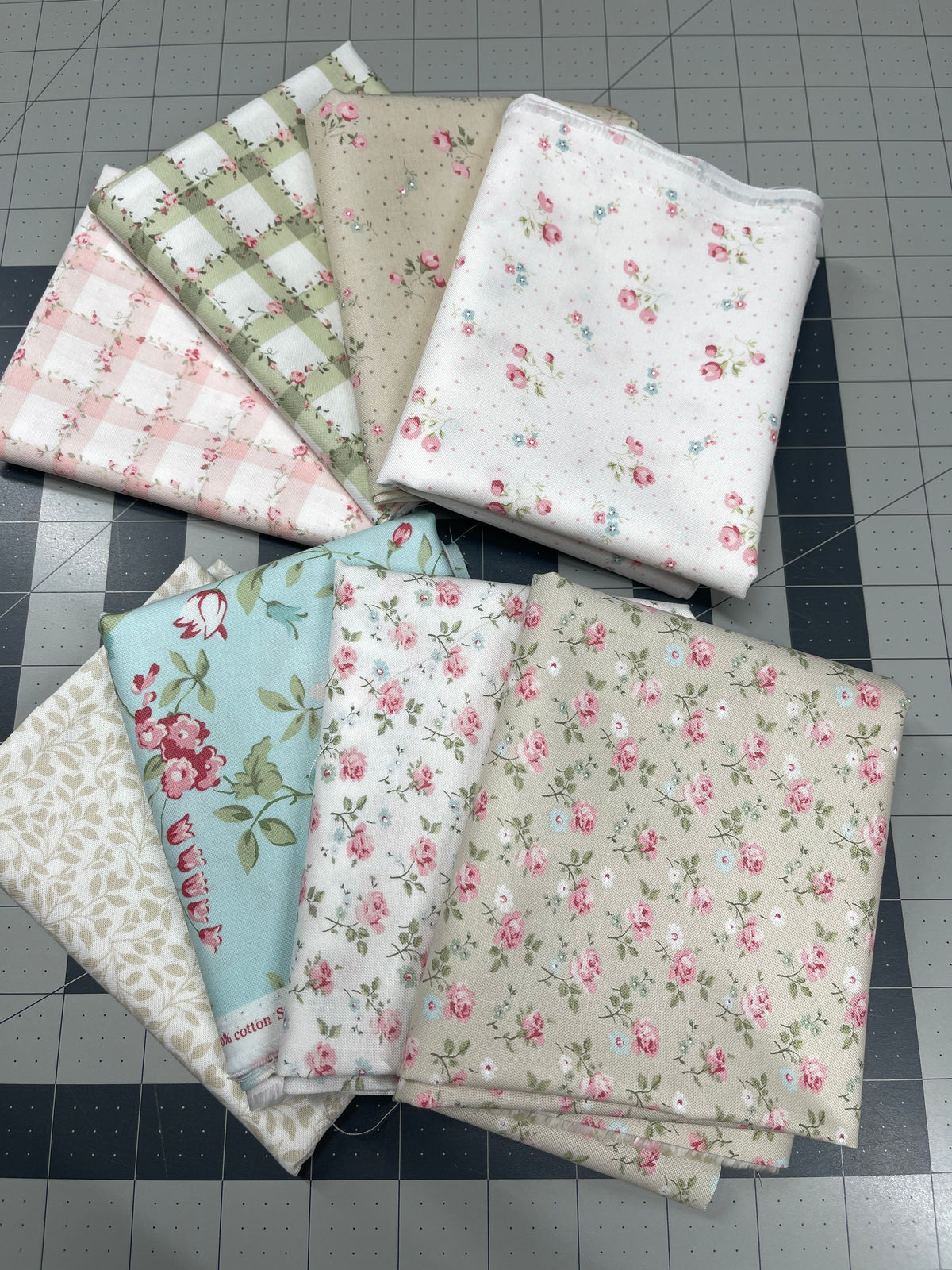 8 Fat Quarter Bundle Moda Abide