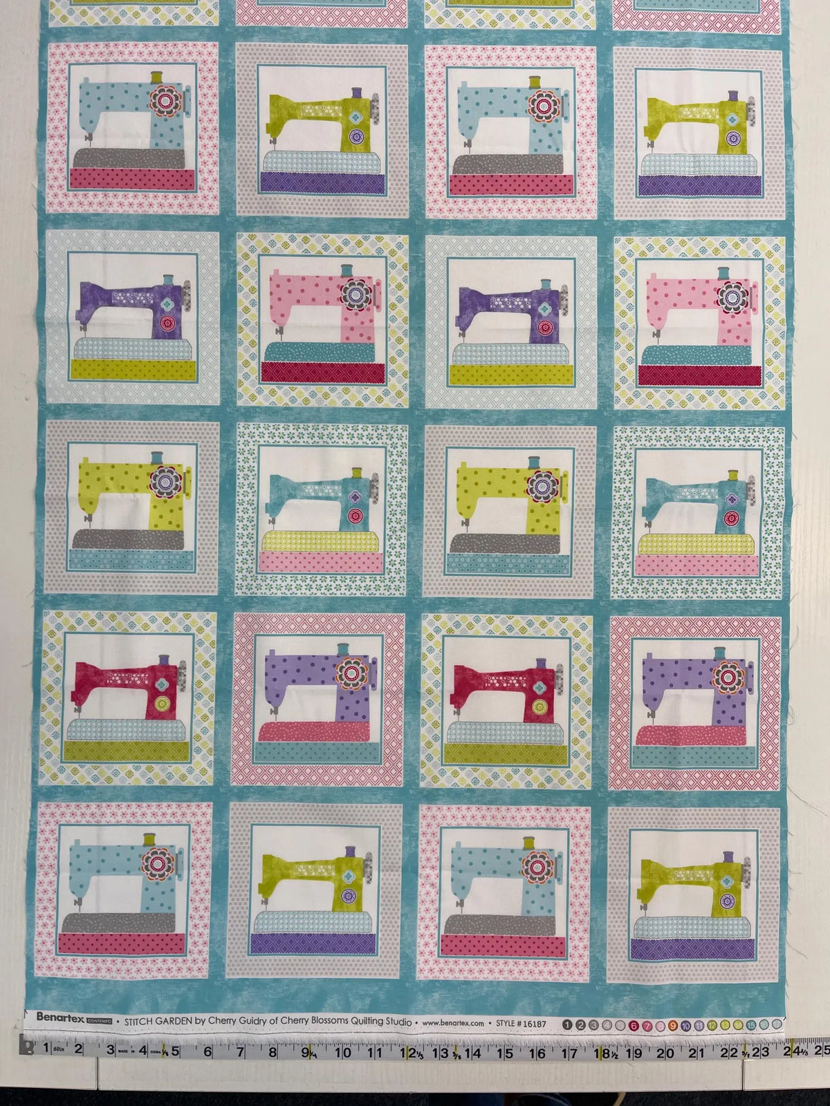 Stitch Garden 1618799B 24" Panel Benartex 49m