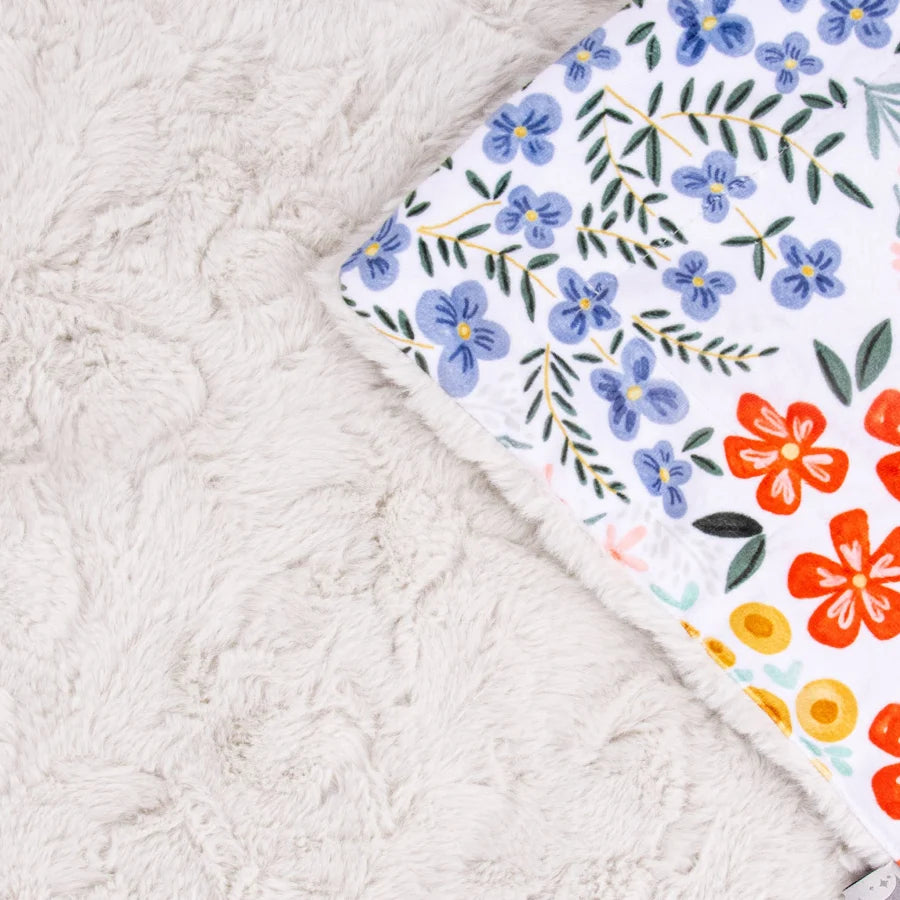 Farmhouse Floral 60" x 72" Minky Blanket Dreamy Blankets